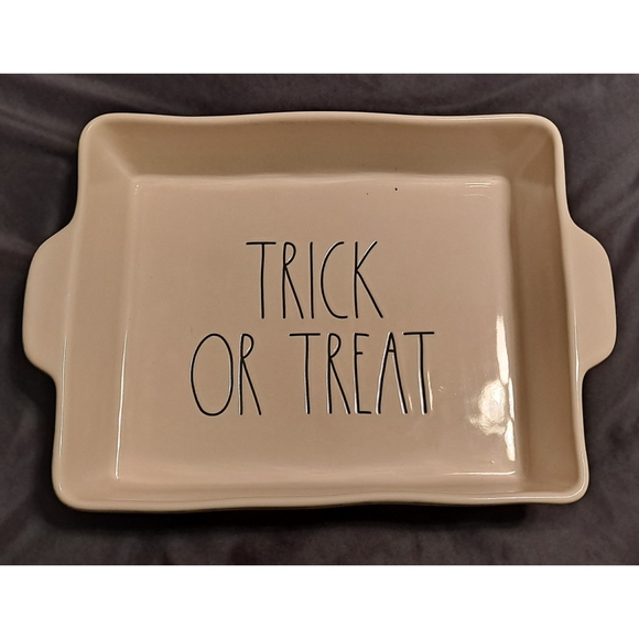 Rae Dunn "Trick or Treat" Casserole Dish - Picture 2 of 4